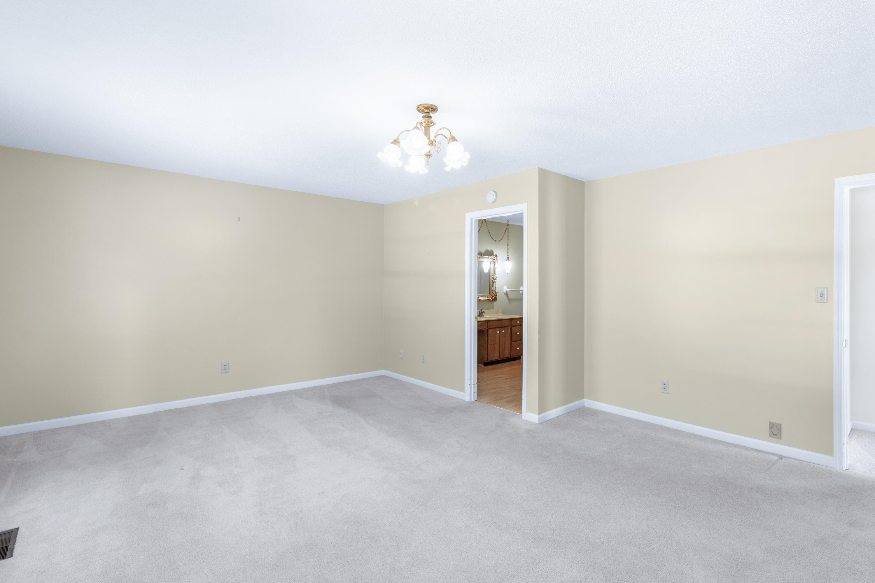 10511 E Brainerd Road