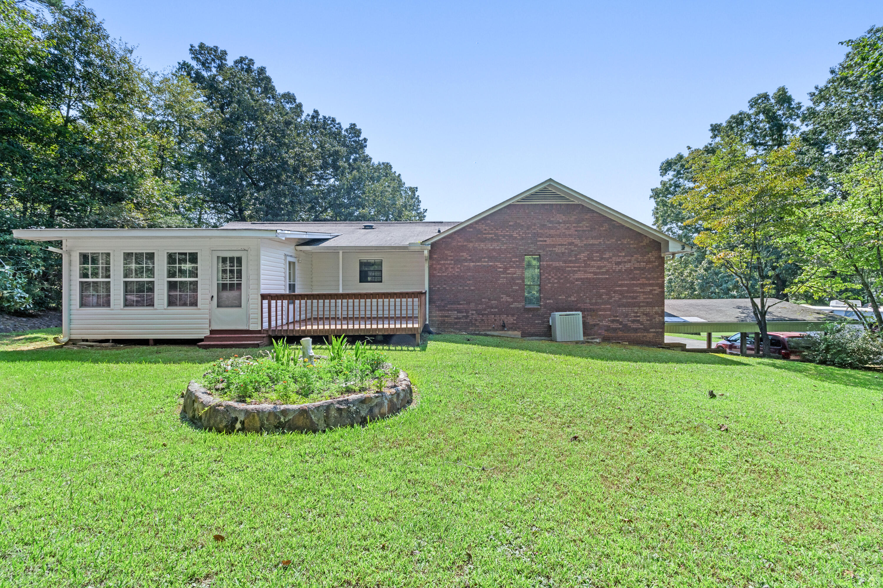 10511 E Brainerd Road