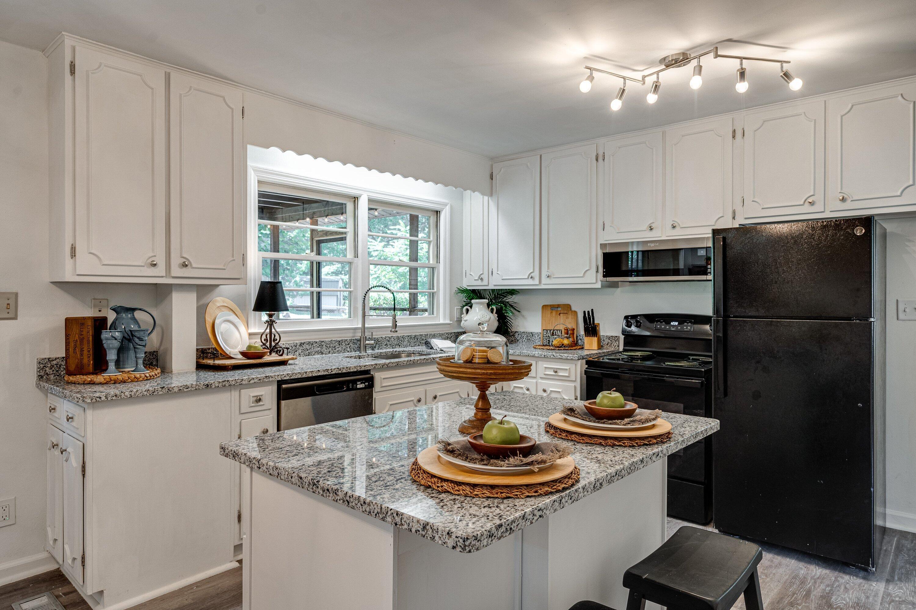 1426 Ely Road, 8