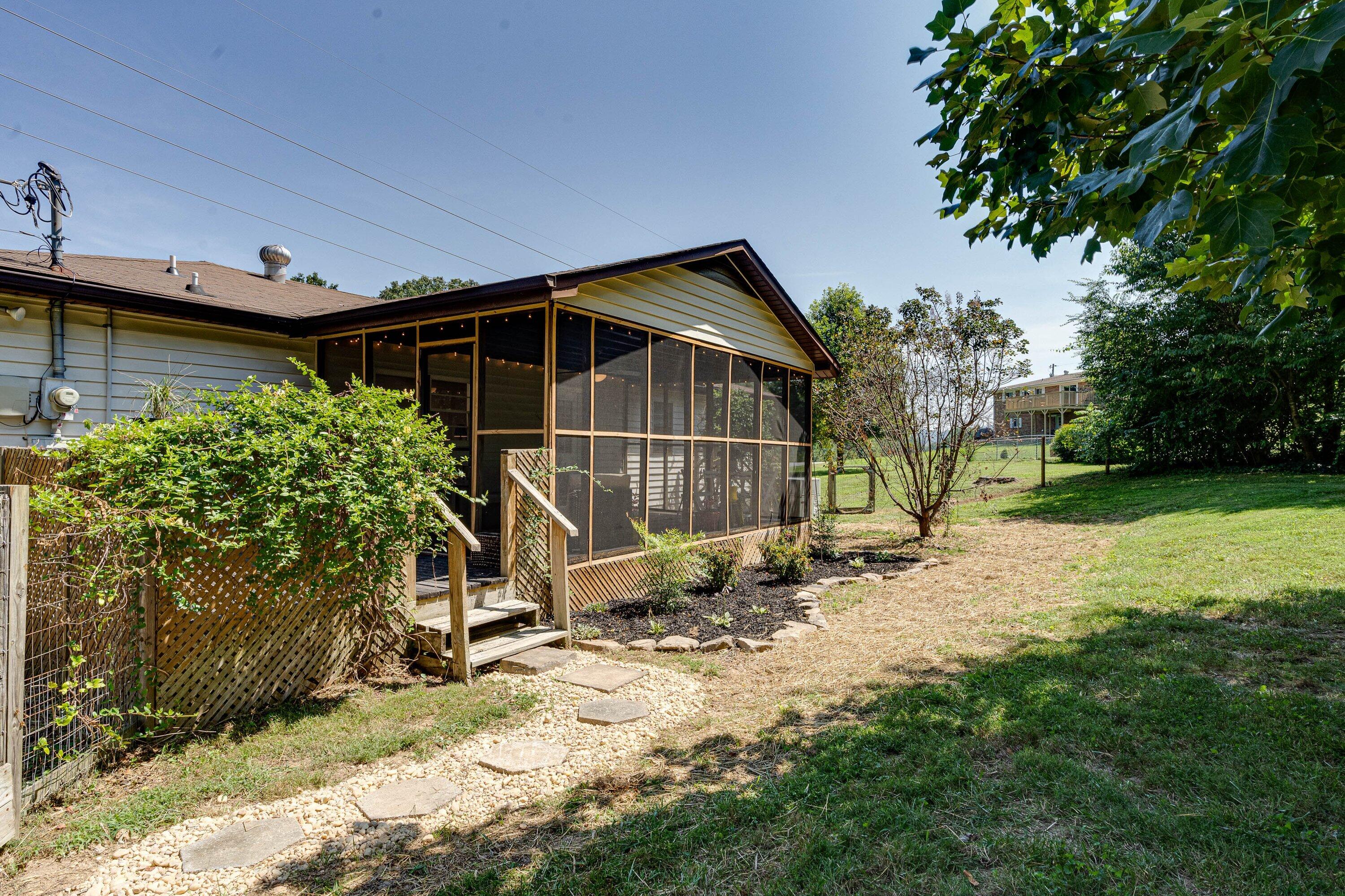 1426 Ely Road, 8