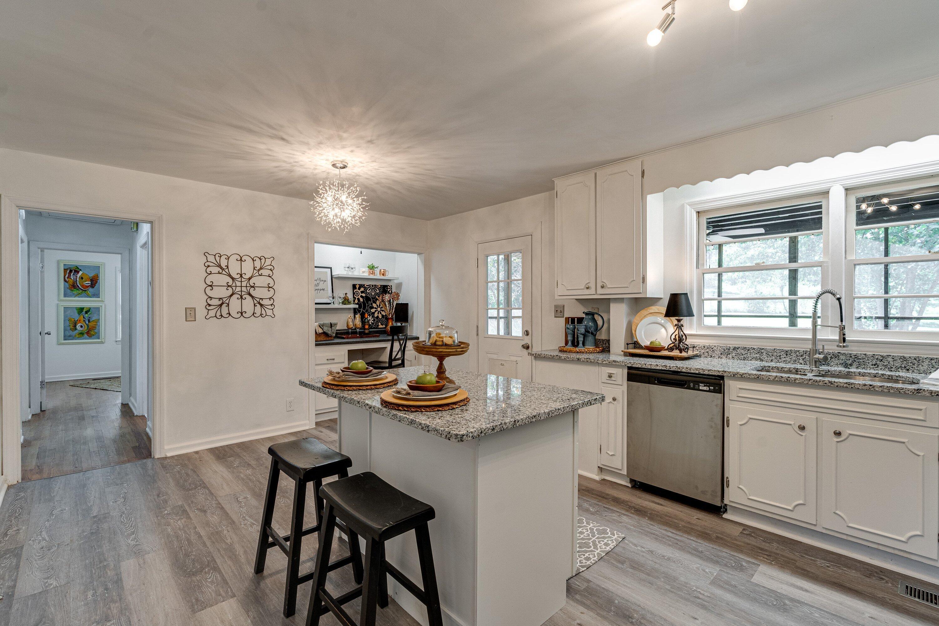 1426 Ely Road, 8