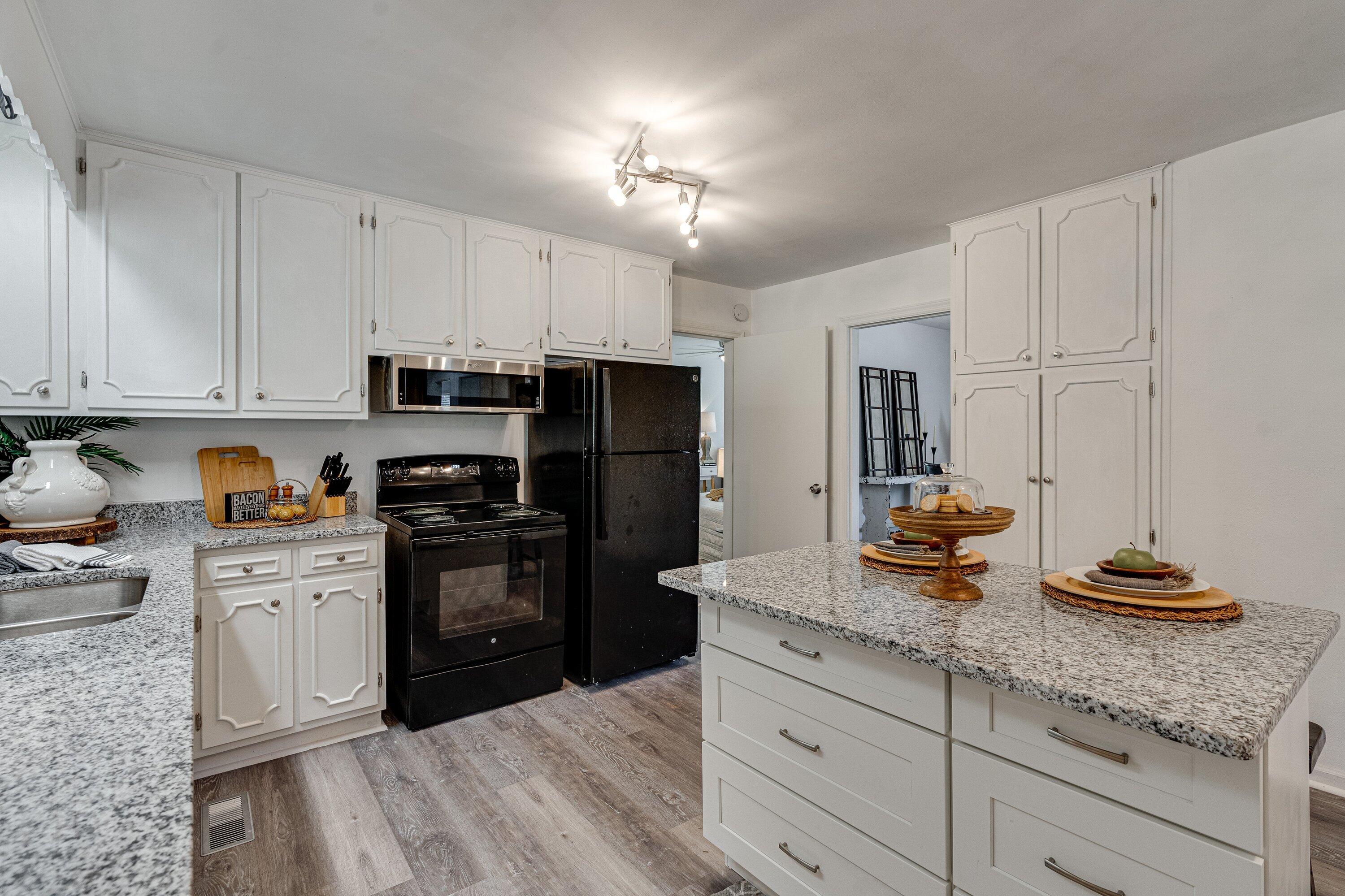 1426 Ely Road, 8