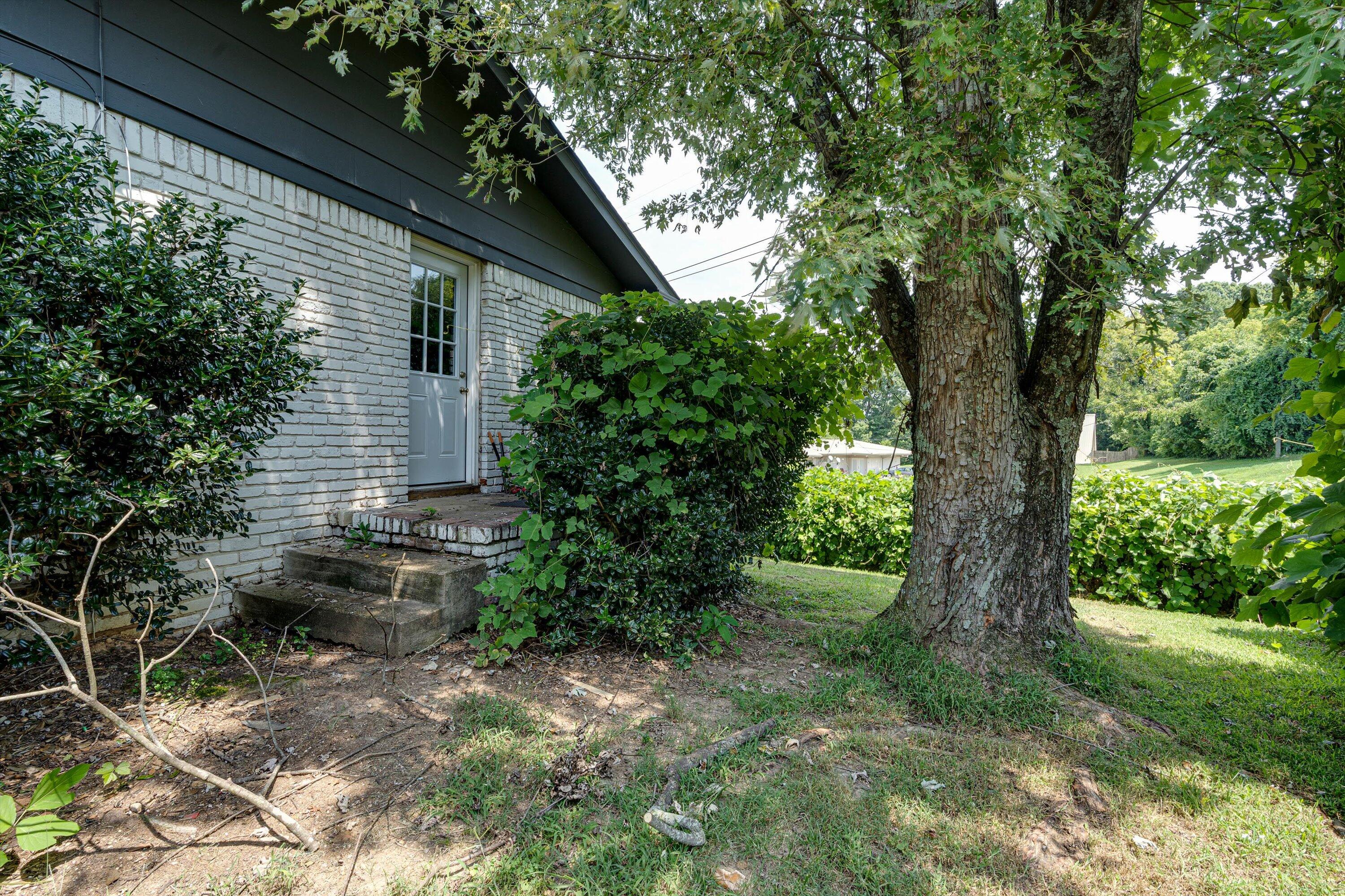 418 S Seminole Drive