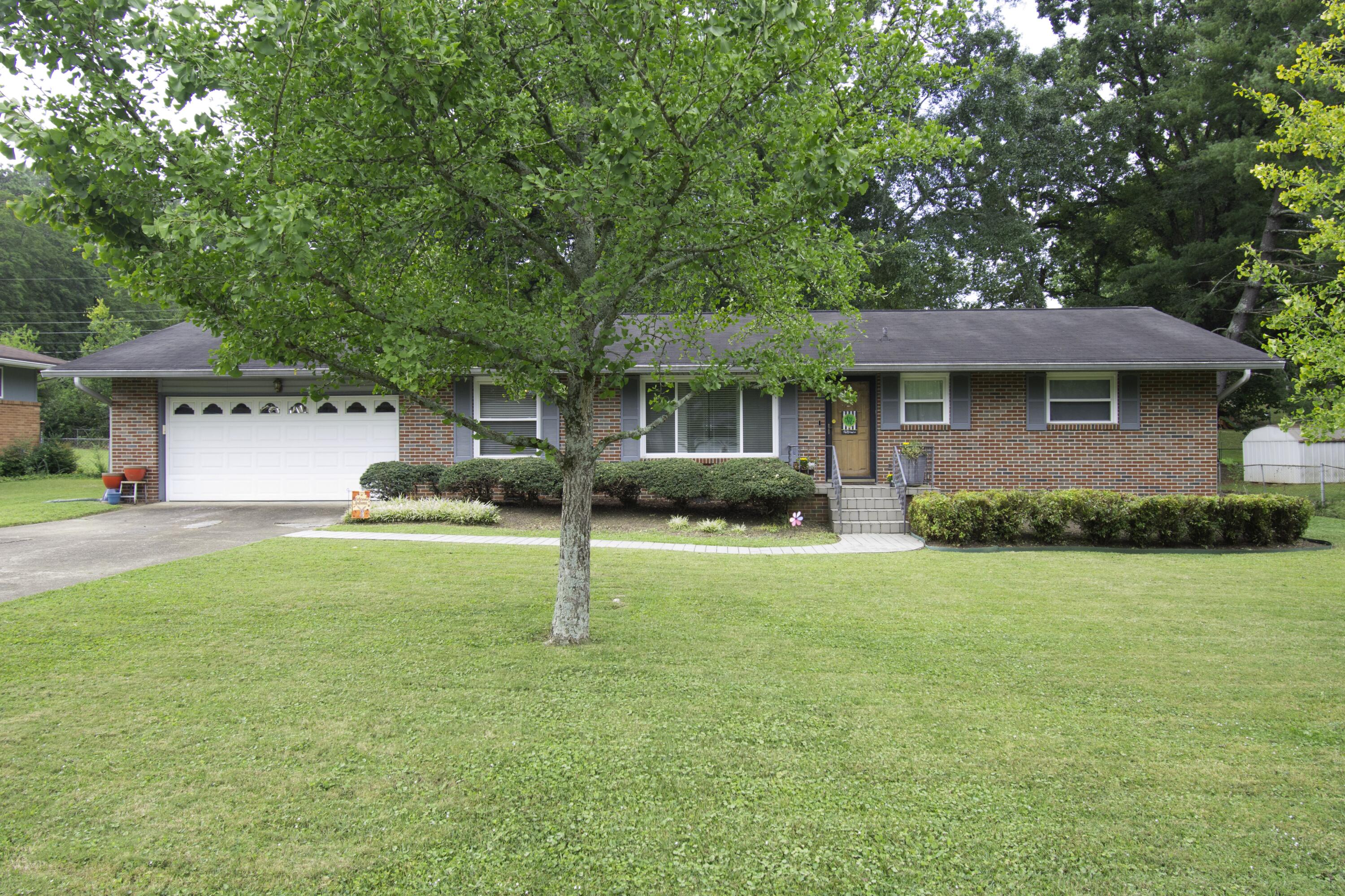 4708 Fairwood Lane