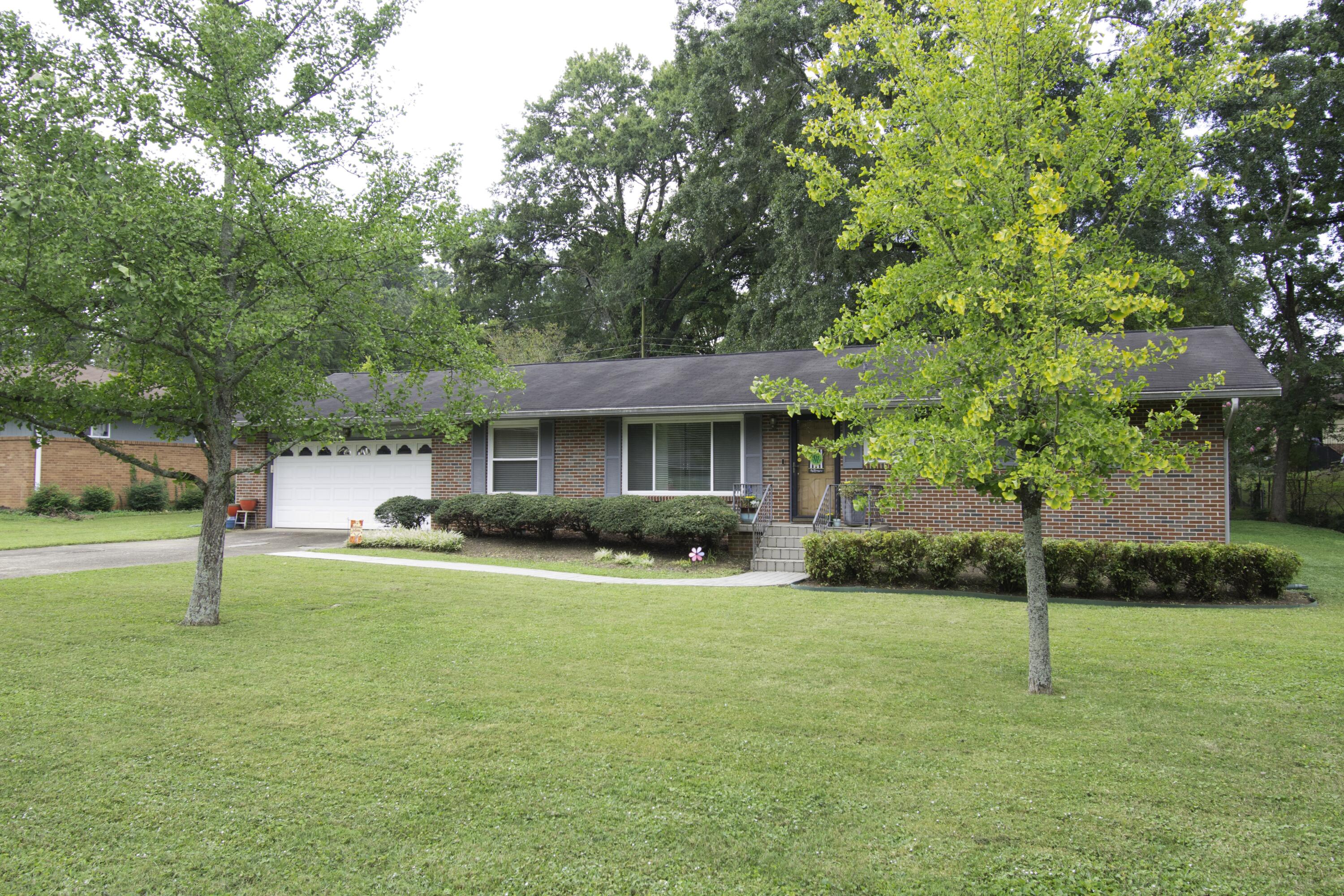 4708 Fairwood Lane