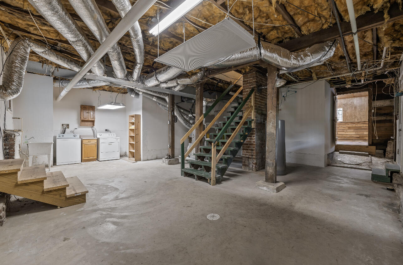 3302 Alta Vista Drive