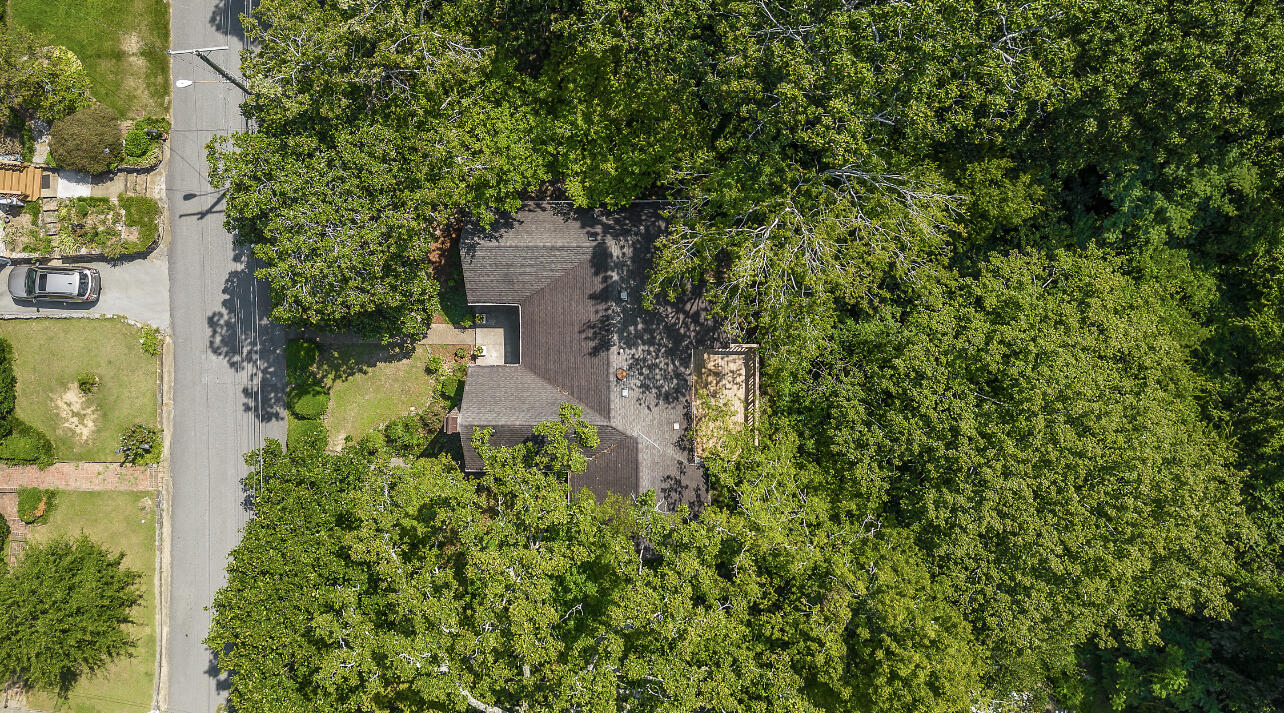 3302 Alta Vista Drive