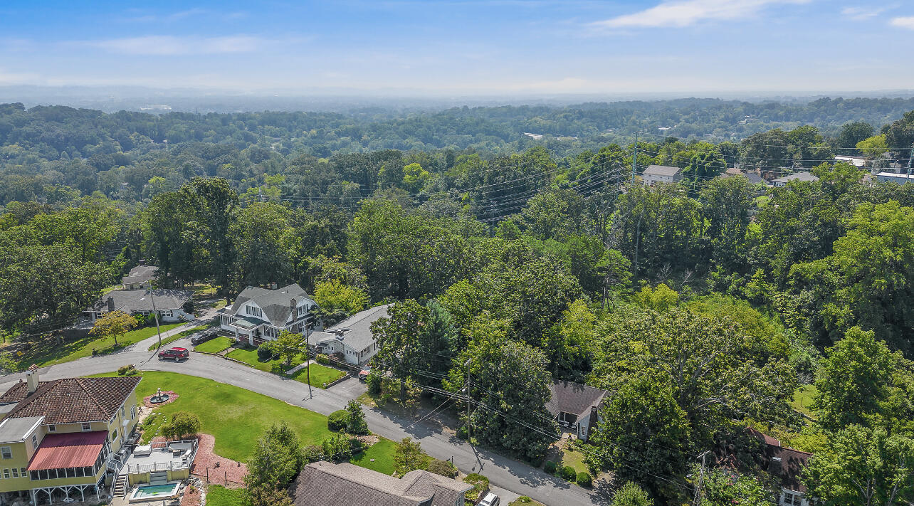 3302 Alta Vista Drive