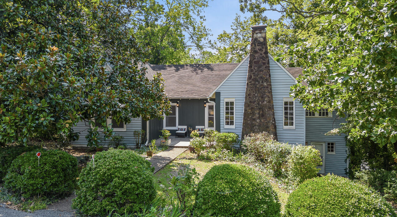3302 Alta Vista Drive