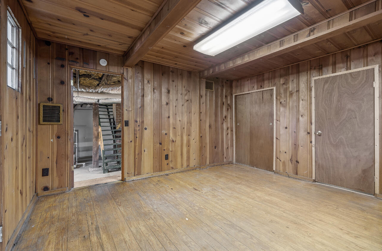 3302 Alta Vista Drive