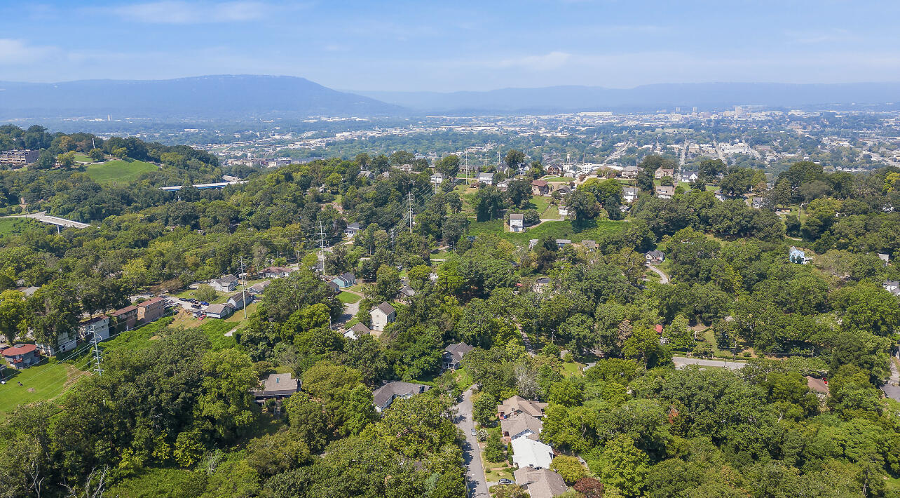 3302 Alta Vista Drive