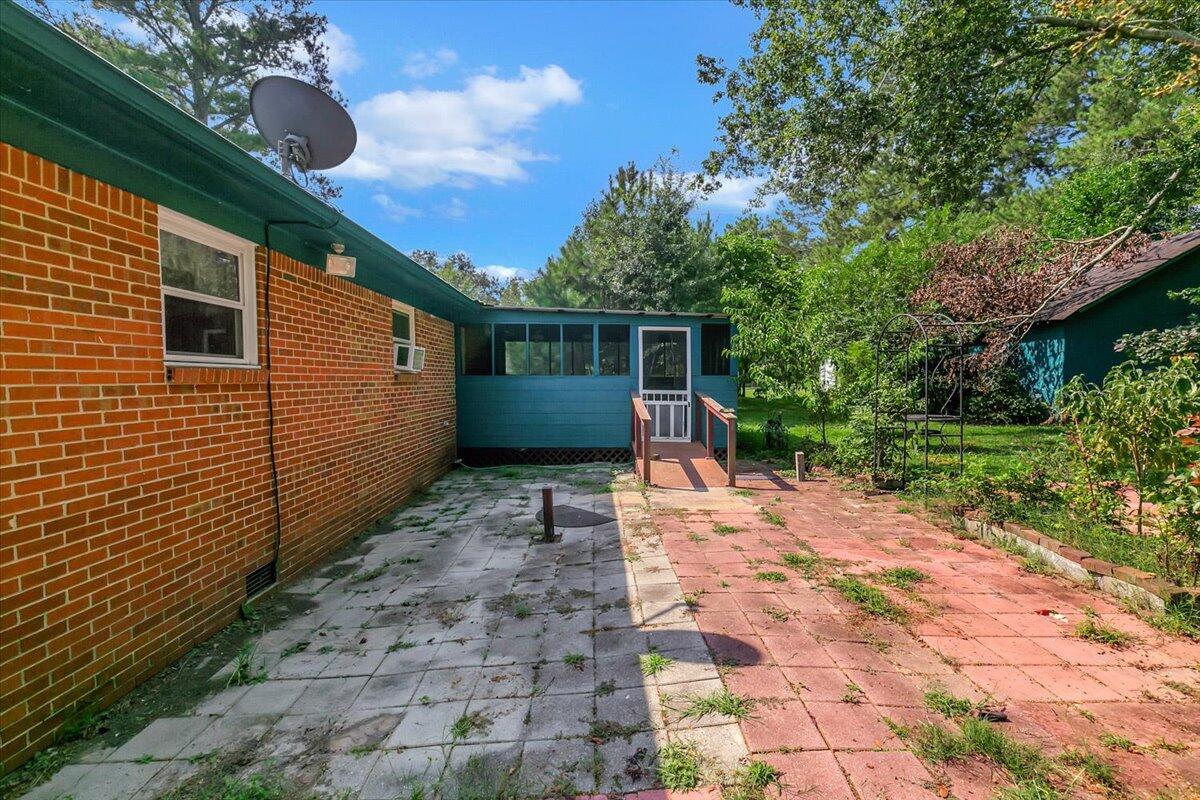 221 SE Baker Road