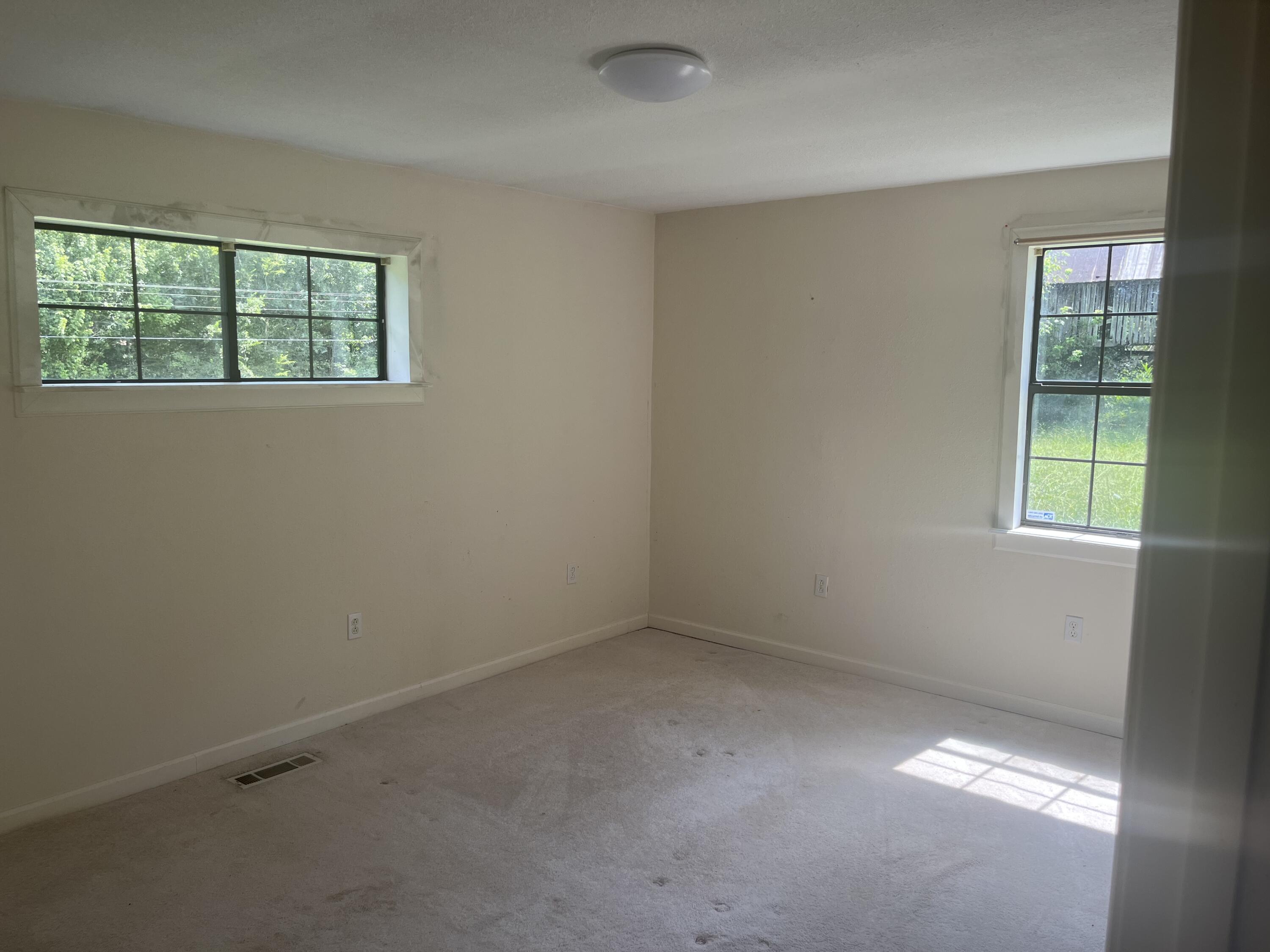 702 SW Old Alabama Road, McDonald