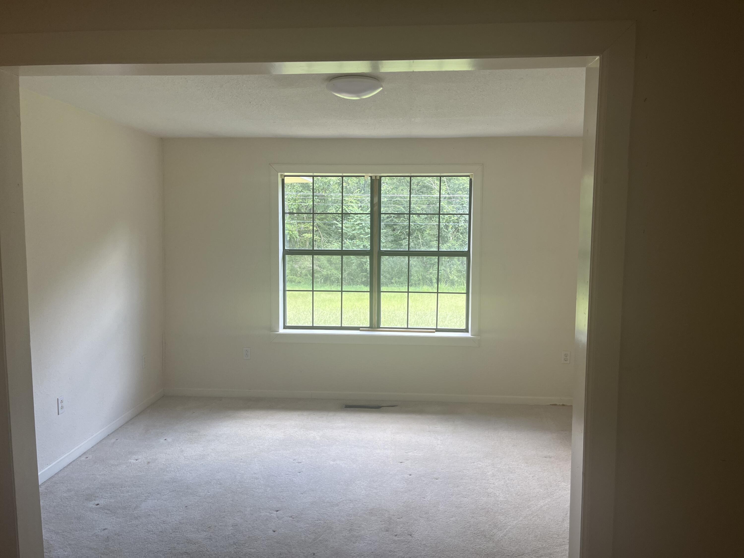 702 SW Old Alabama Road, McDonald