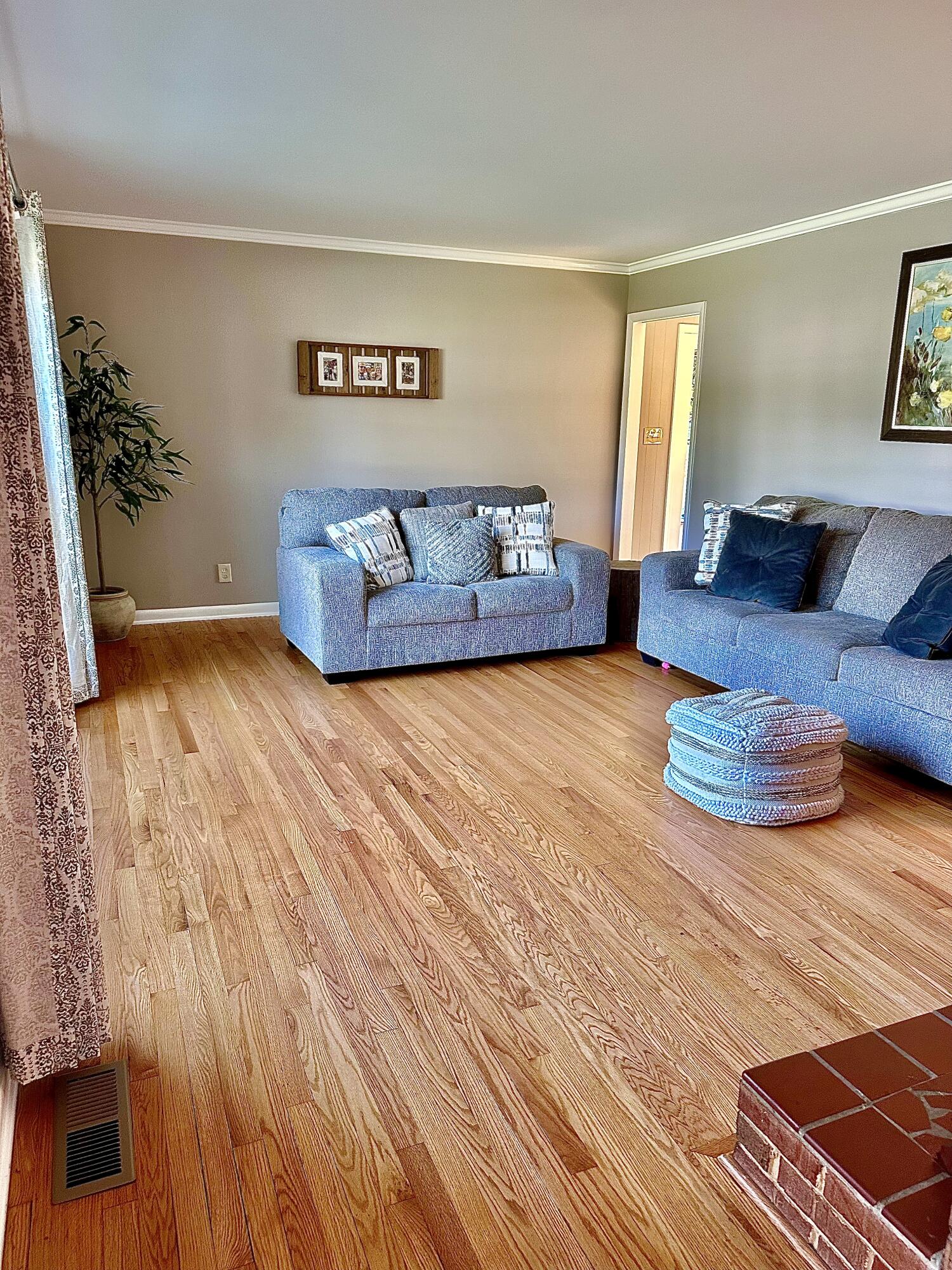 4313 Forest Plaza Drive