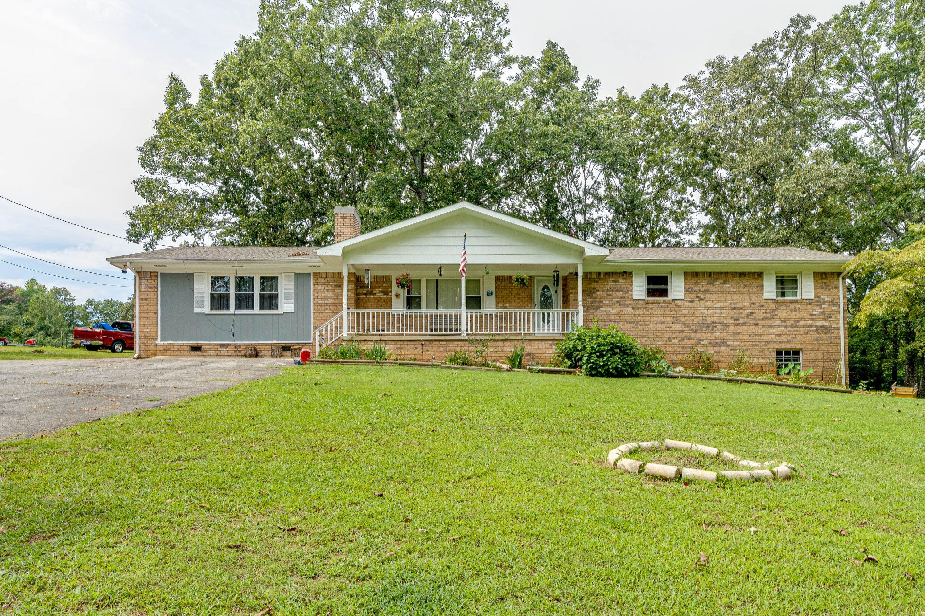 9003 Leamon Road Road, Farm