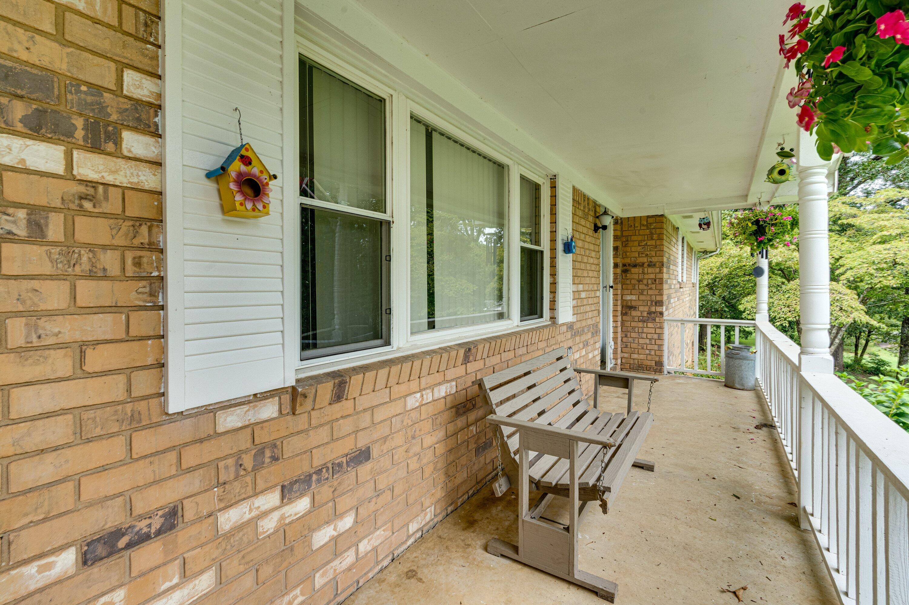 9003 Leamon Road Road, Farm