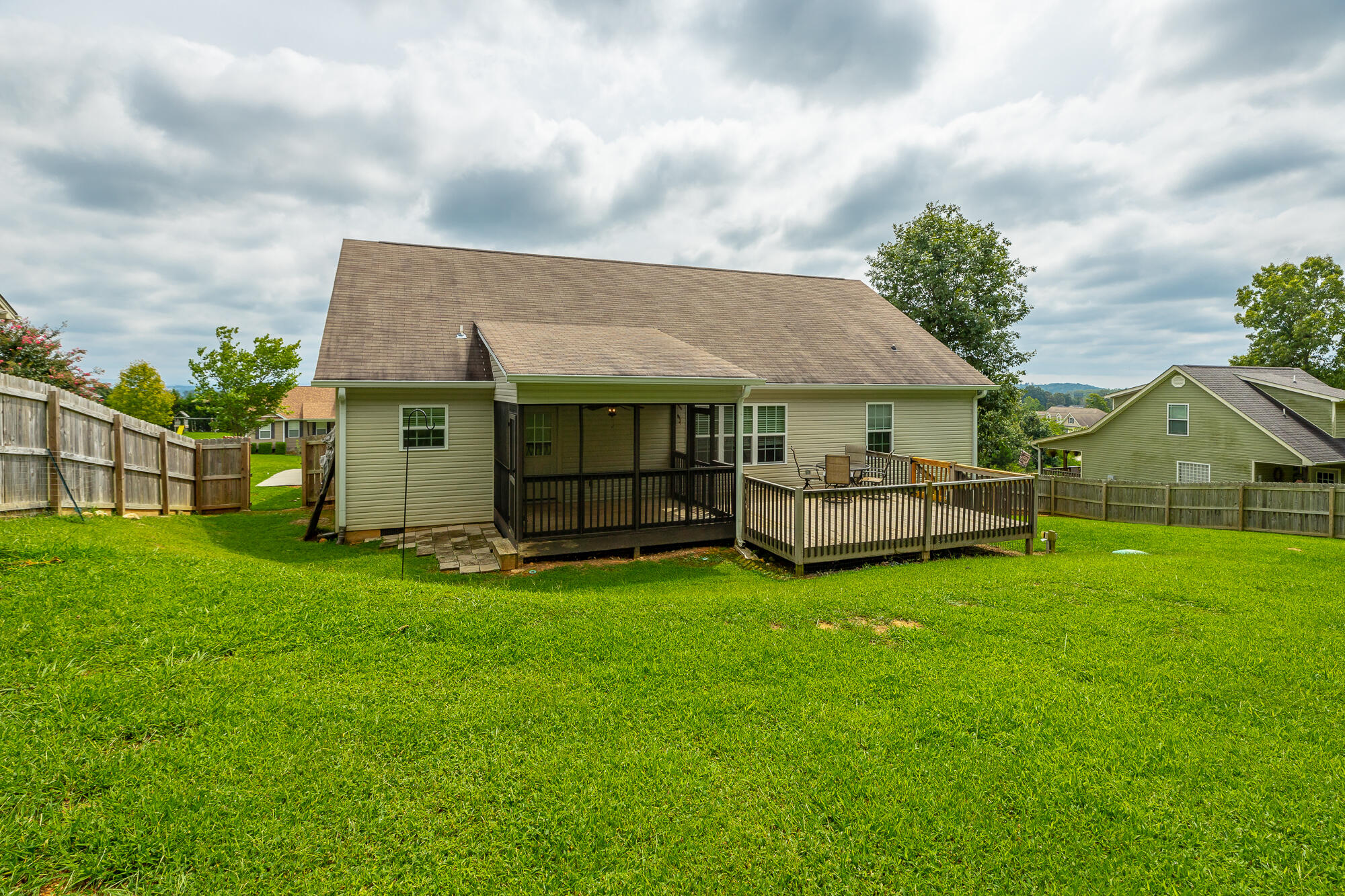 235 SE Burnt Hollow Trail