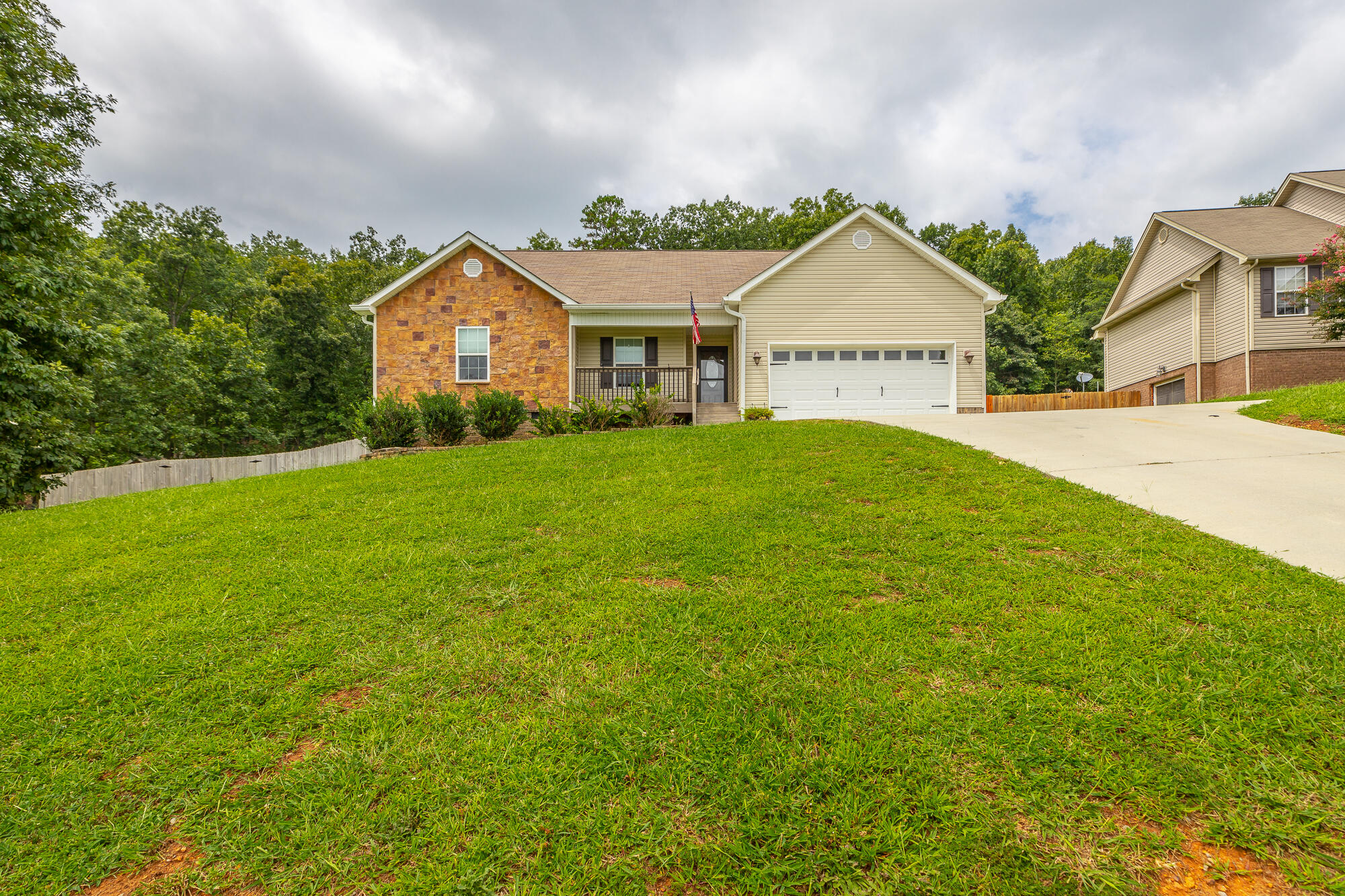 235 SE Burnt Hollow Trail