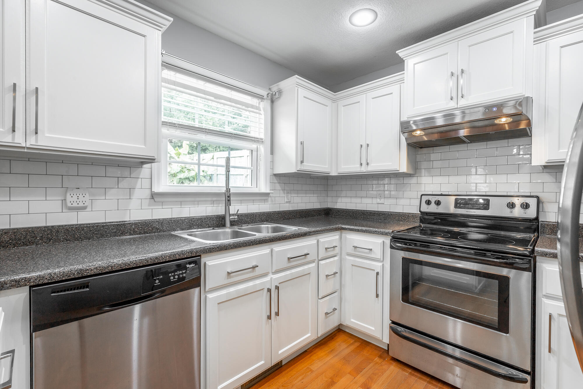 235 SE Burnt Hollow Trail