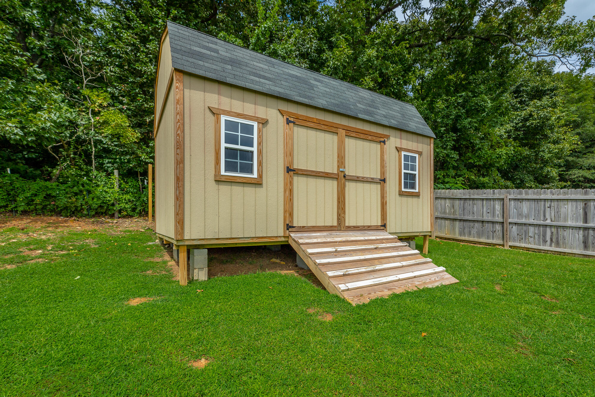 235 SE Burnt Hollow Trail
