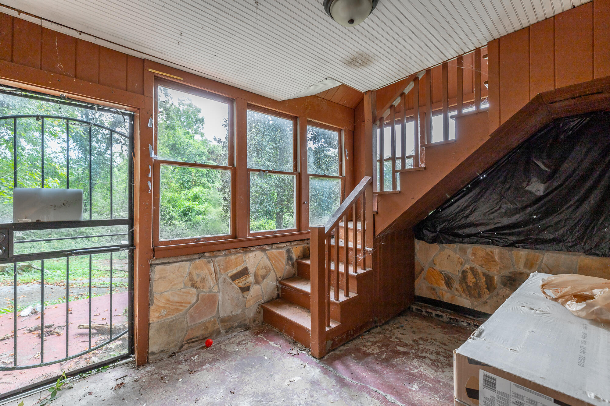 2510 Glass Street