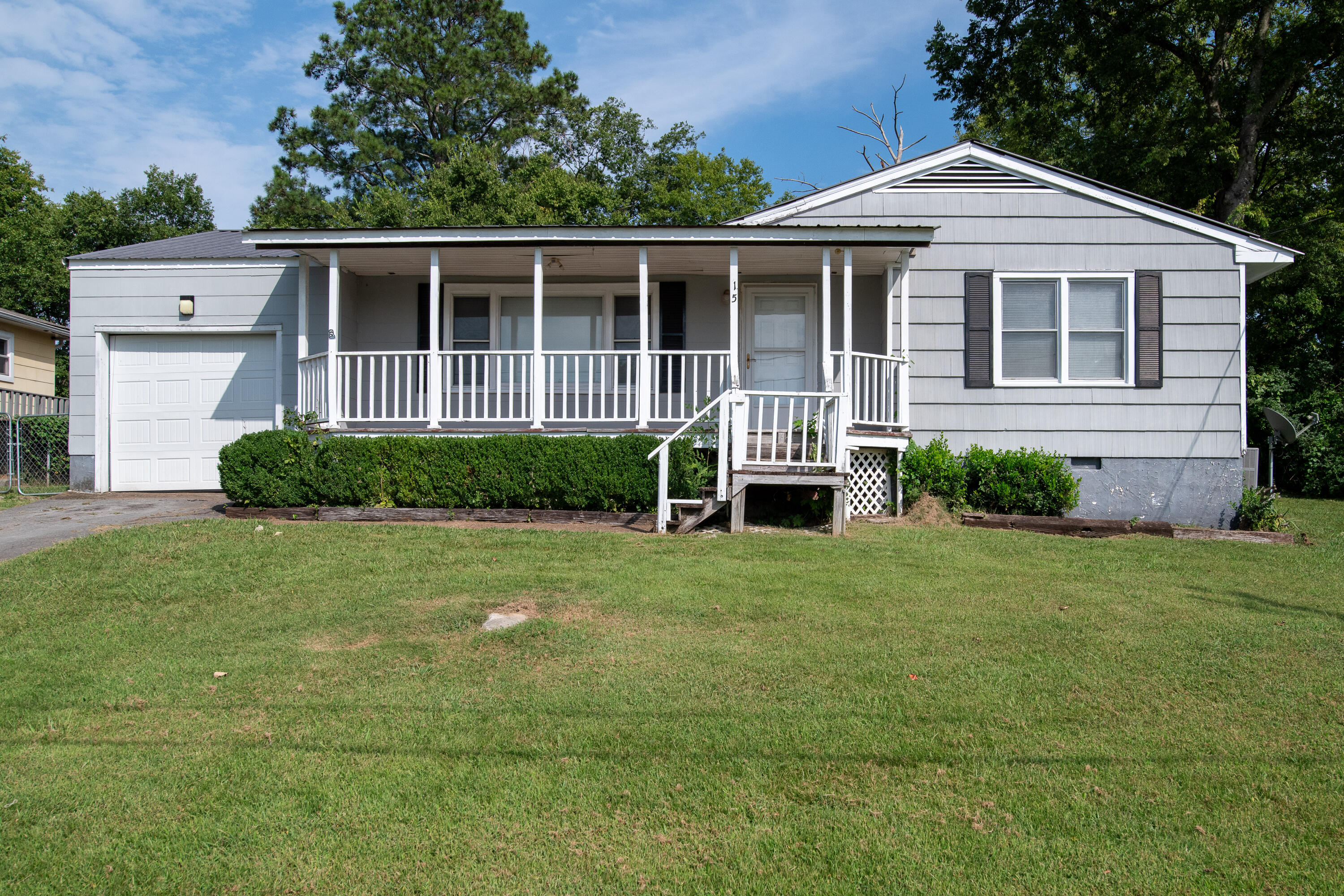 15 Lee Circle