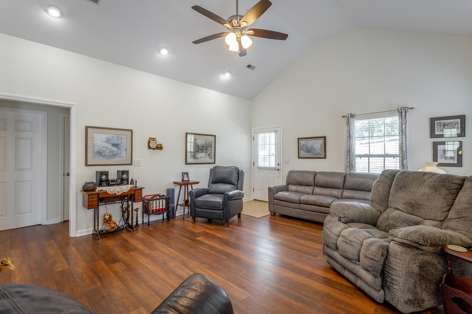 1046 Callaway Court