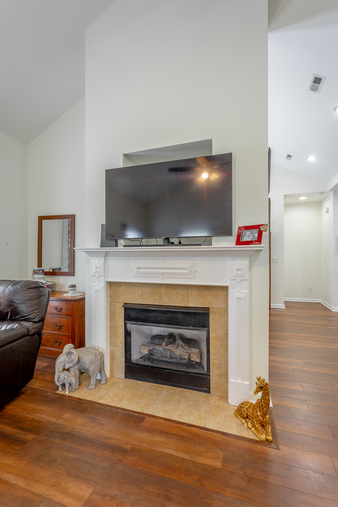 1046 Callaway Court