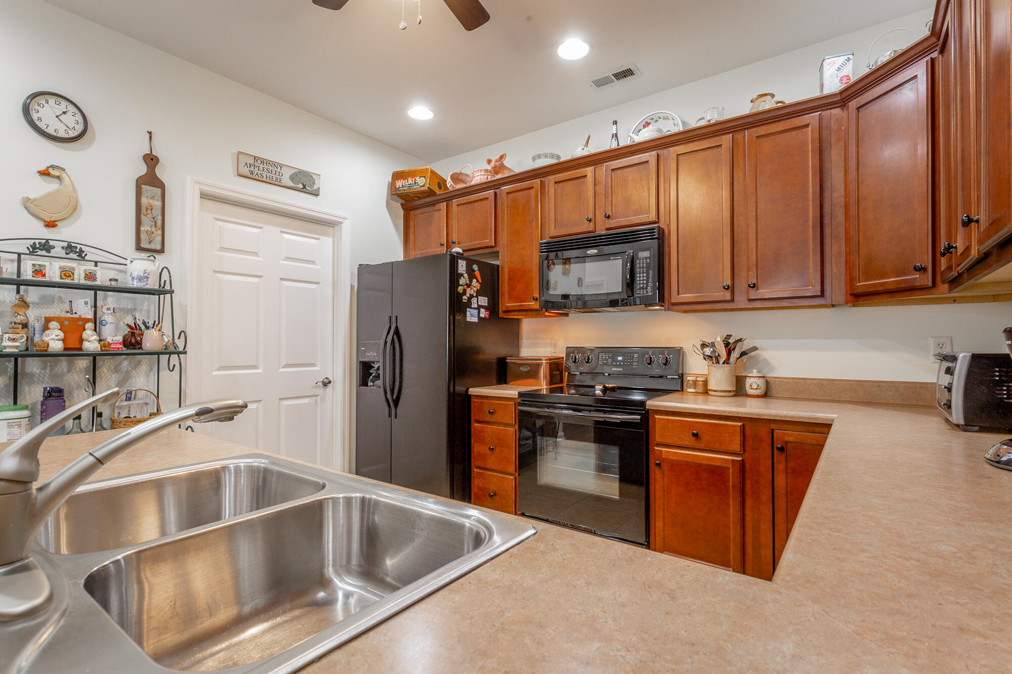 1046 Callaway Court