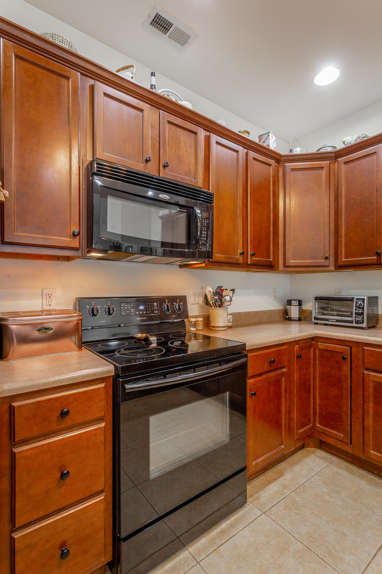 1046 Callaway Court