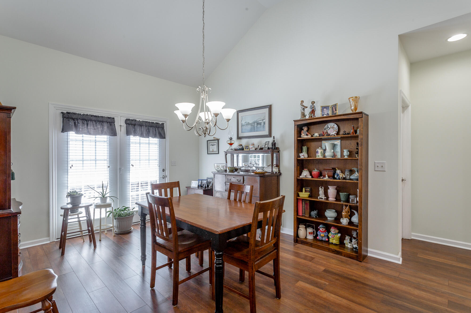 1046 Callaway Court