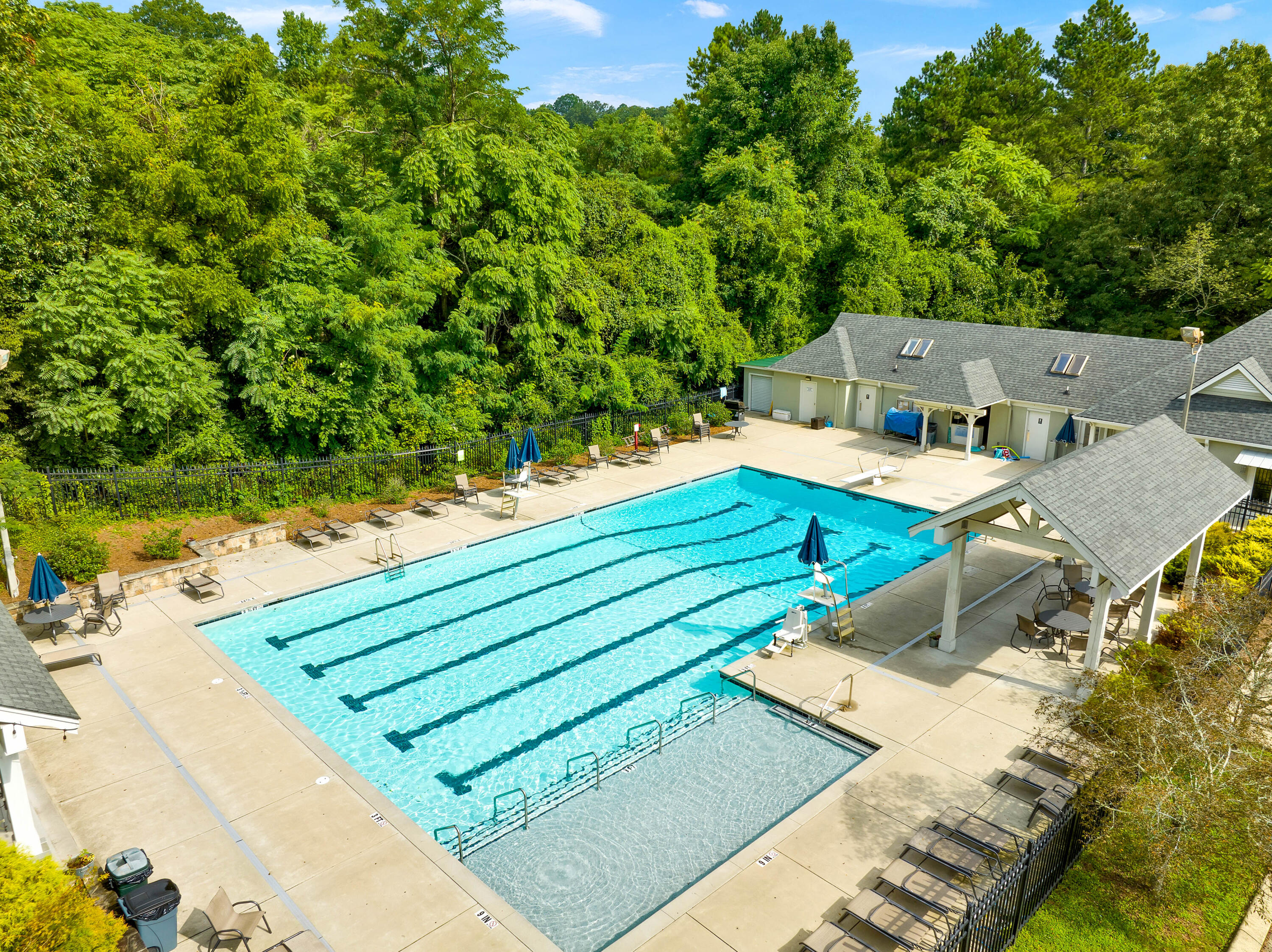 7 Crescent Park