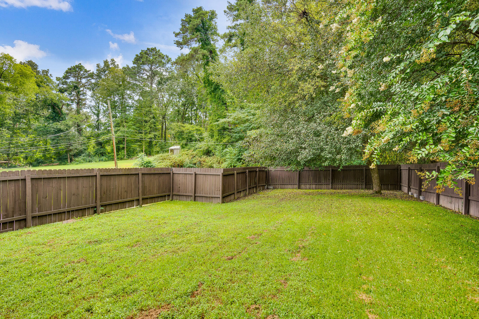 7 Crescent Park