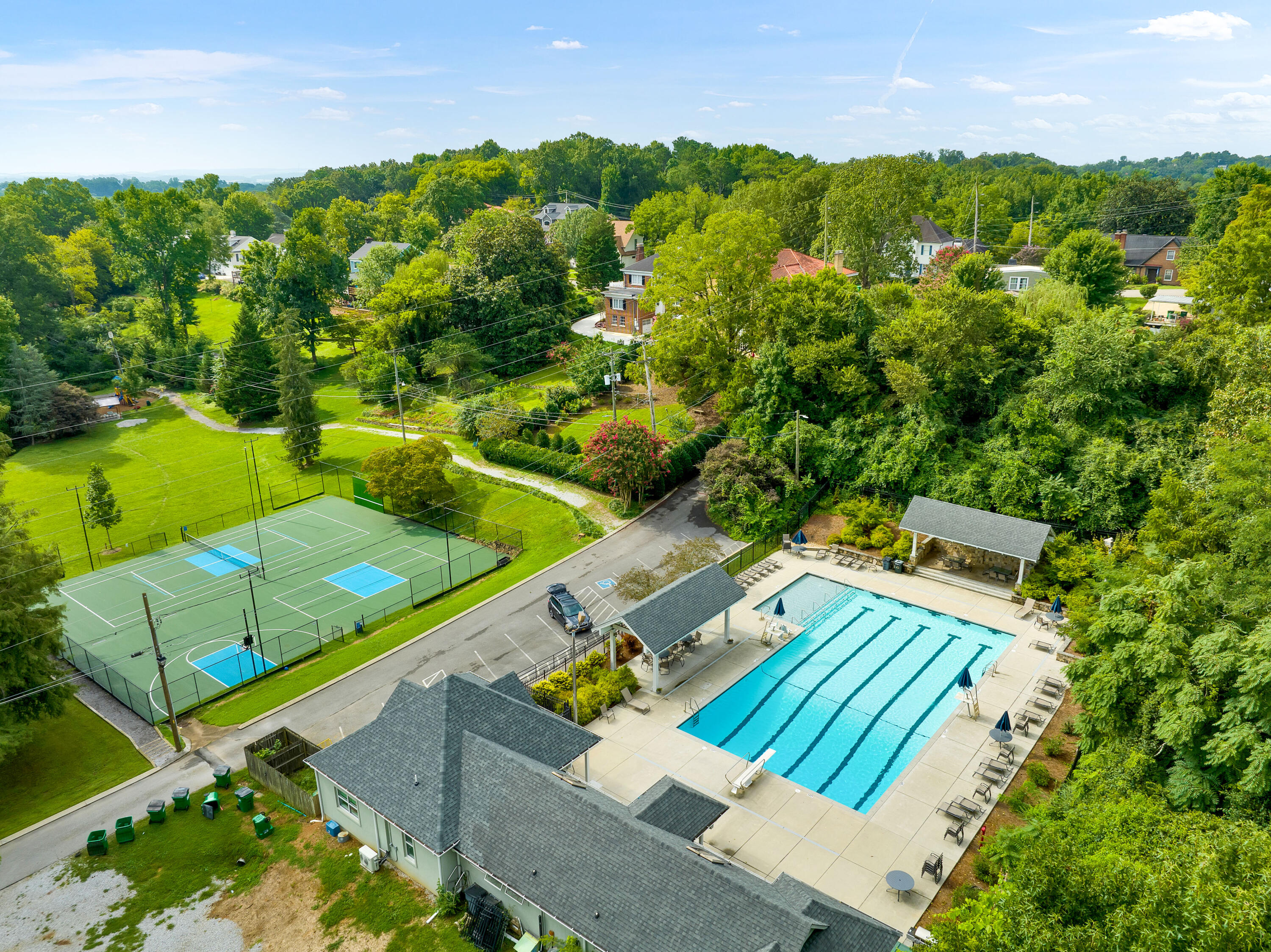 7 Crescent Park