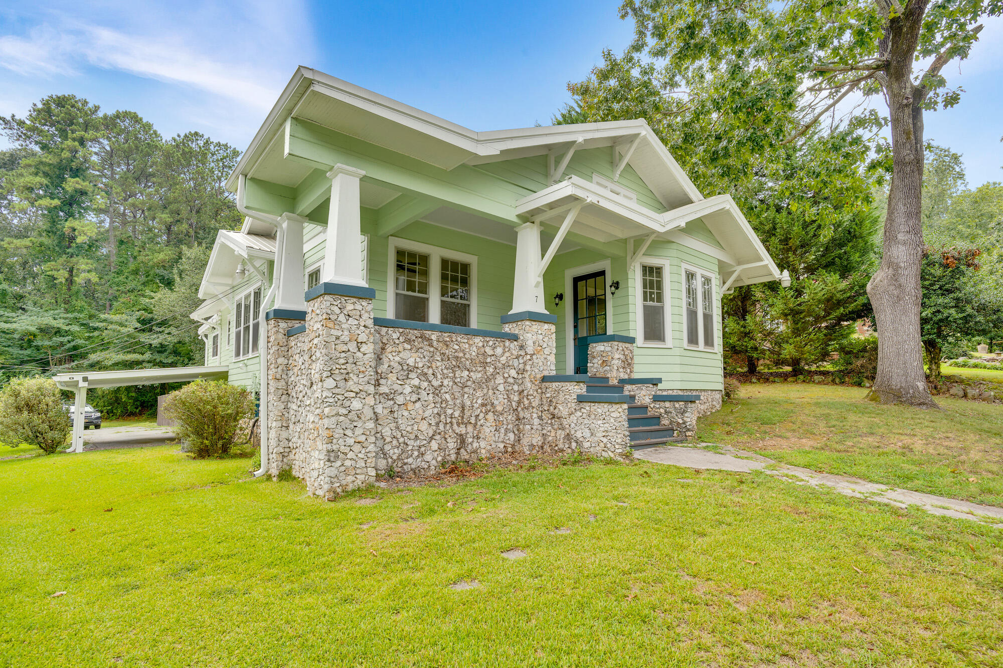 7 Crescent Park
