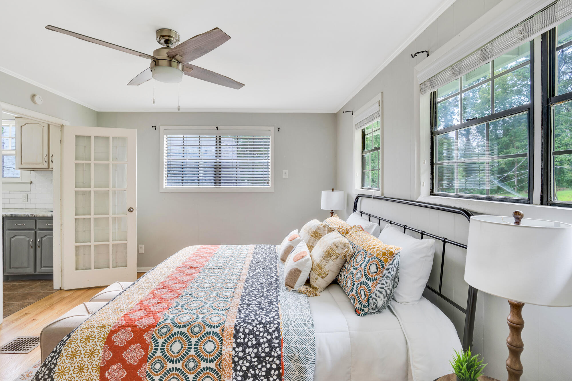 7 Crescent Park