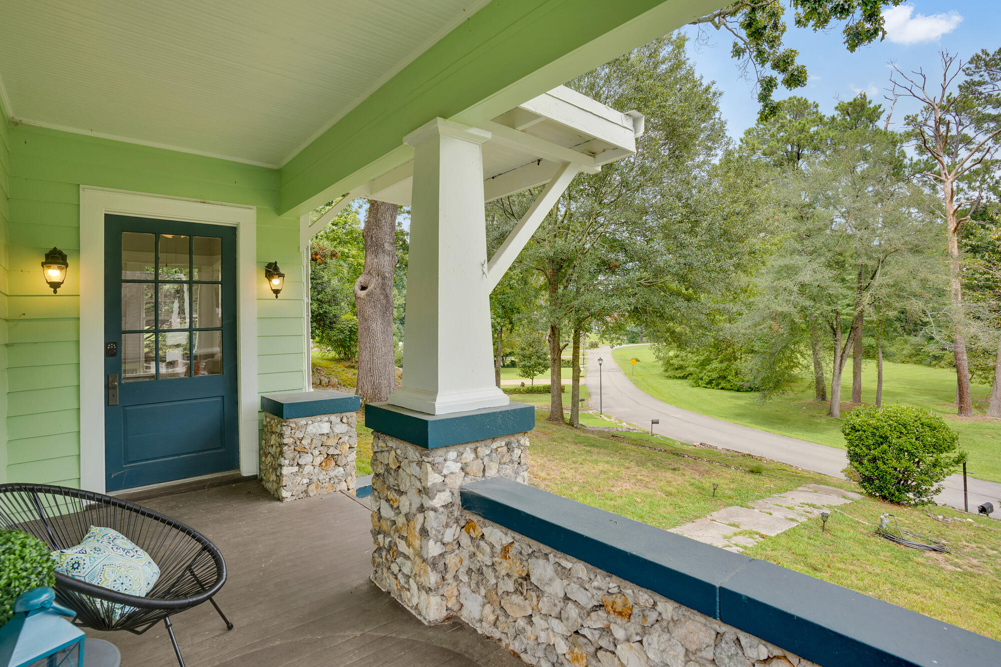 7 Crescent Park