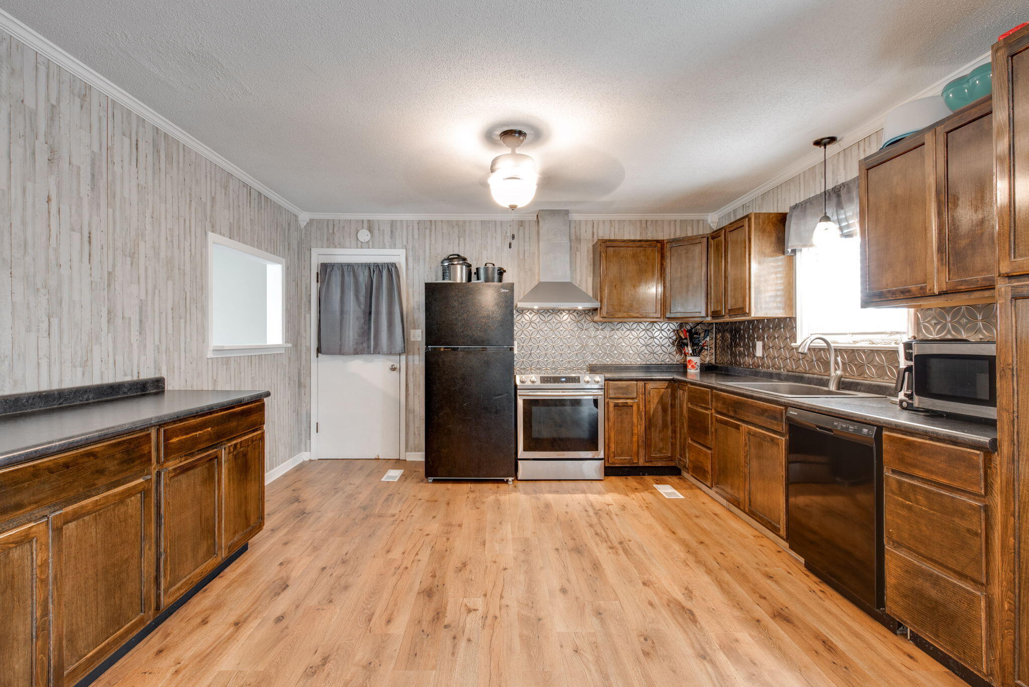 2645 NW Alvin Court