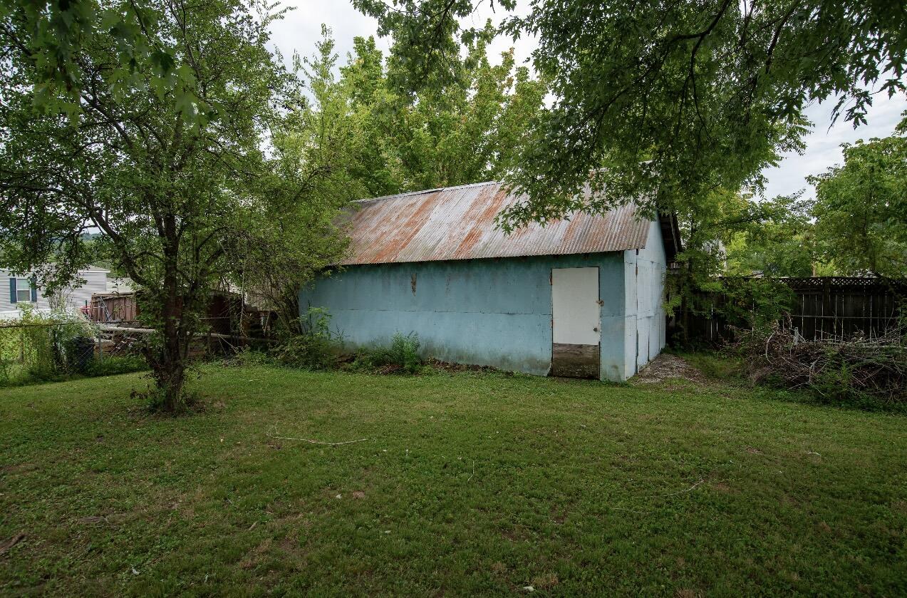 1308 E Sherry Drive