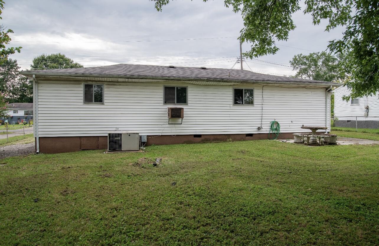 1308 E Sherry Drive