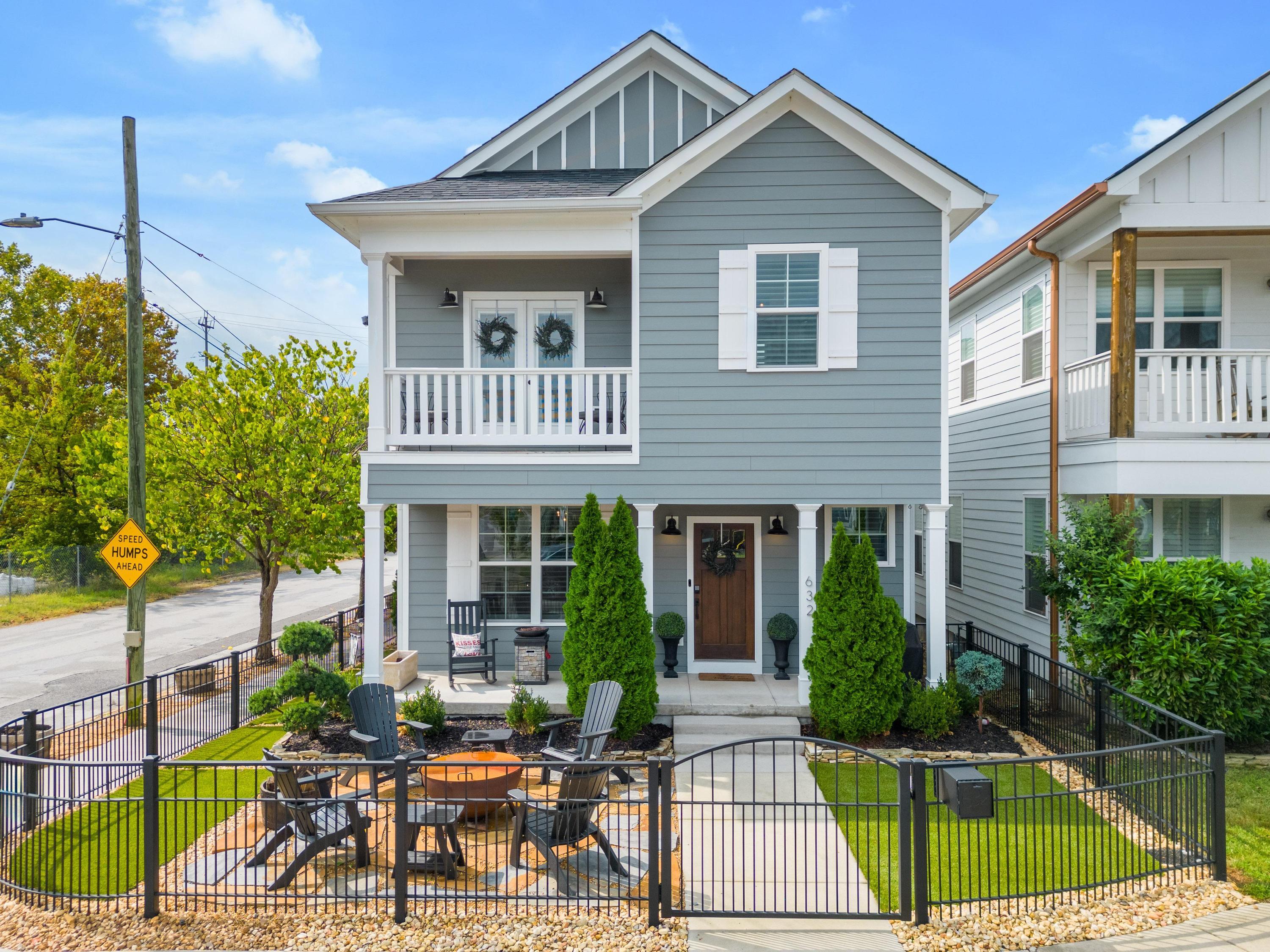 632 E 16th Street