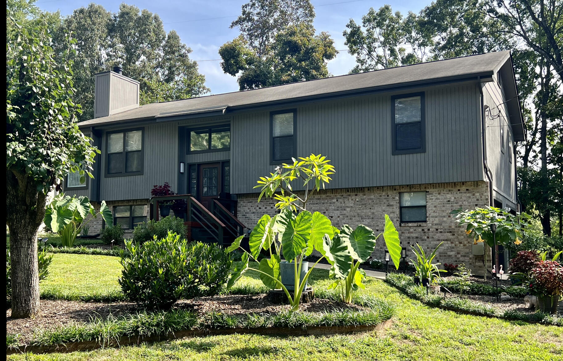 5118 Hunter Village Drive