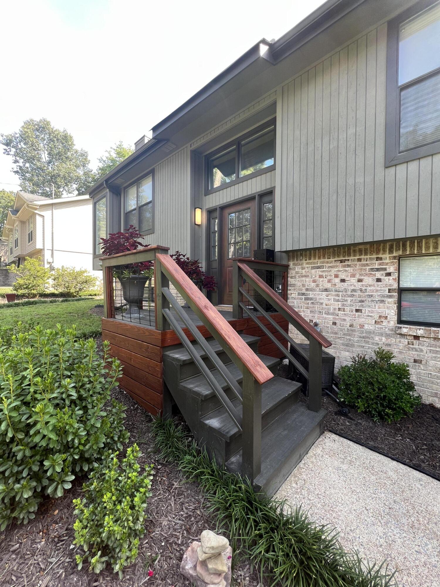 5118 Hunter Village Drive