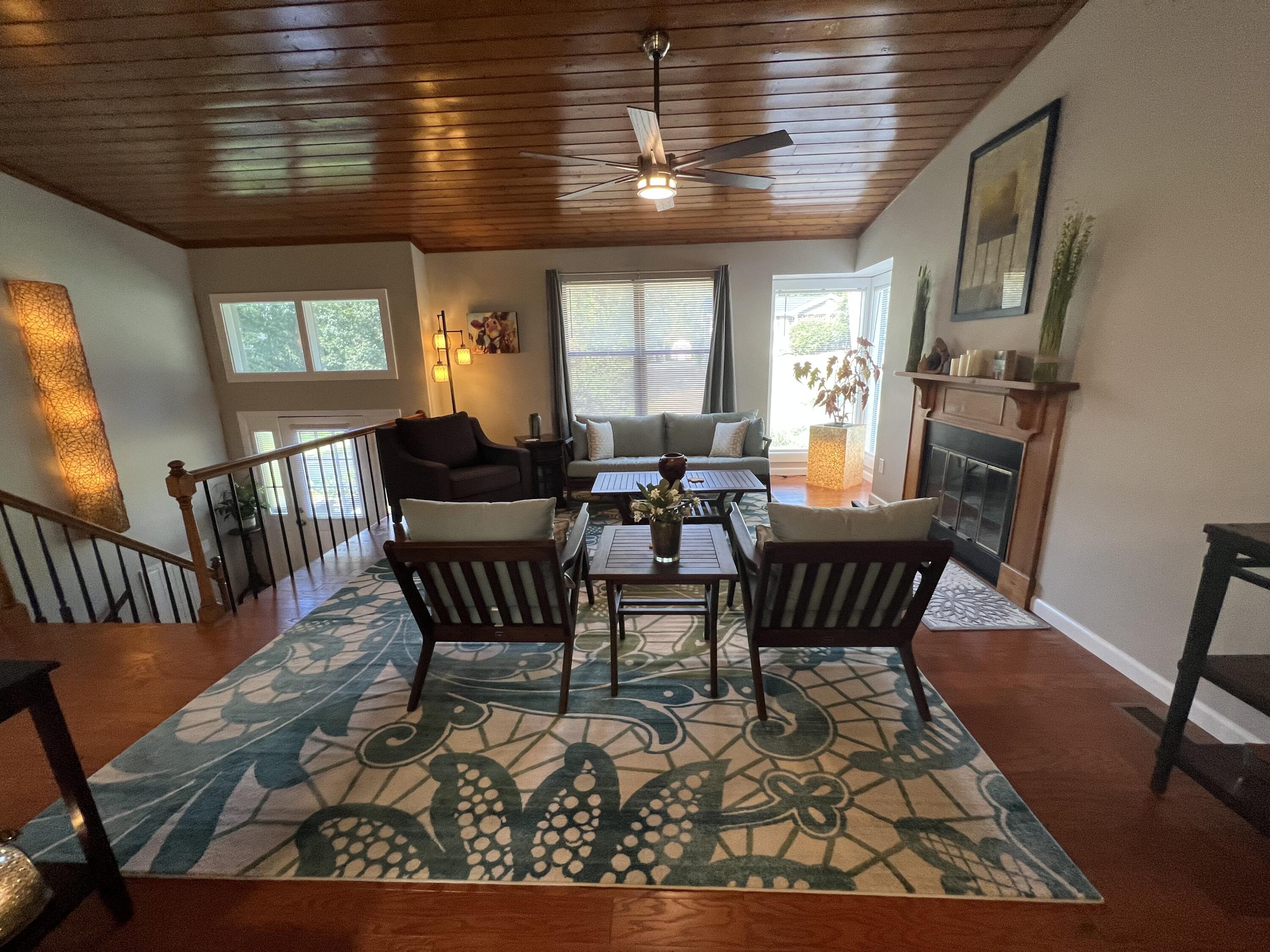 5118 Hunter Village Drive