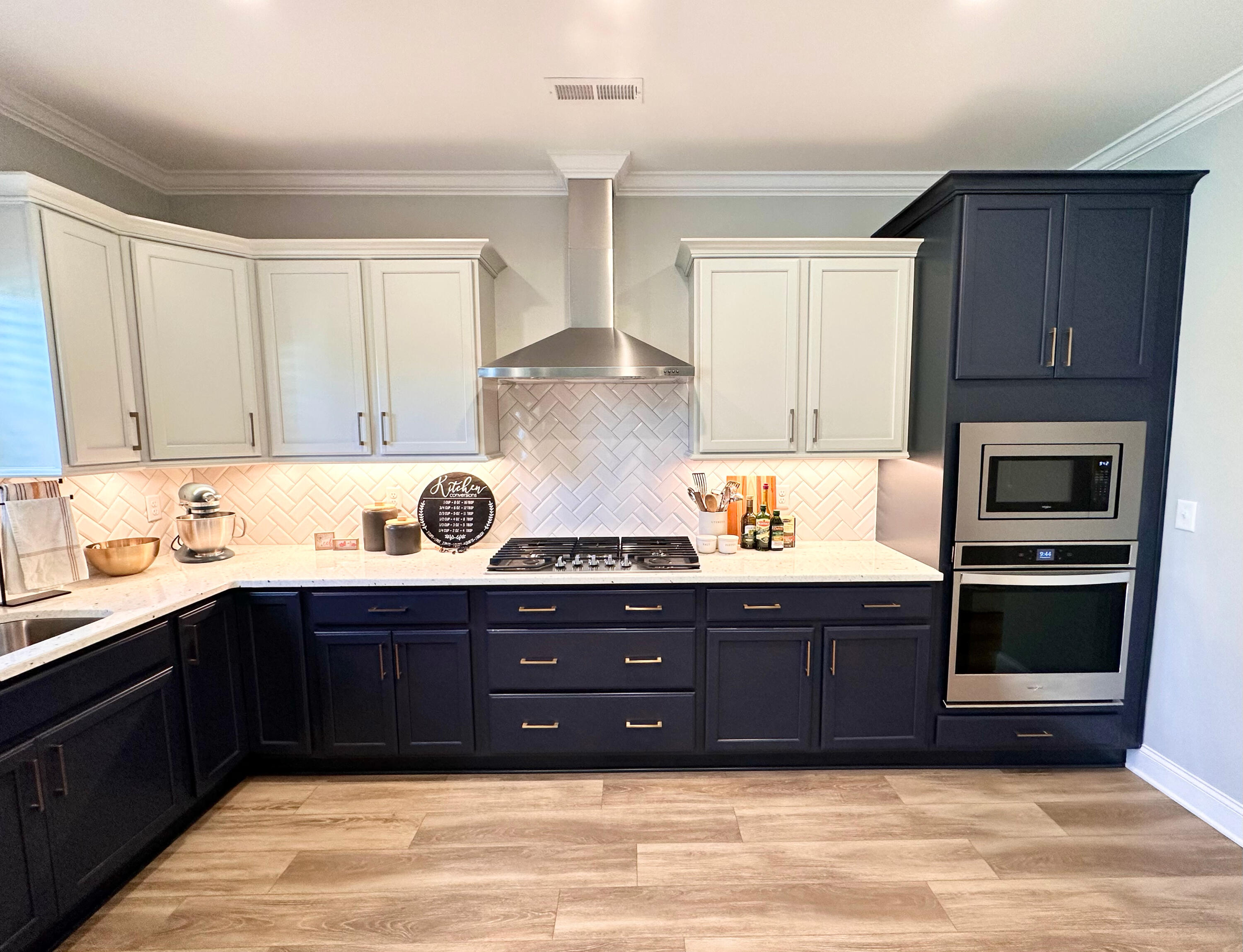 5825 Amber Valley Lane