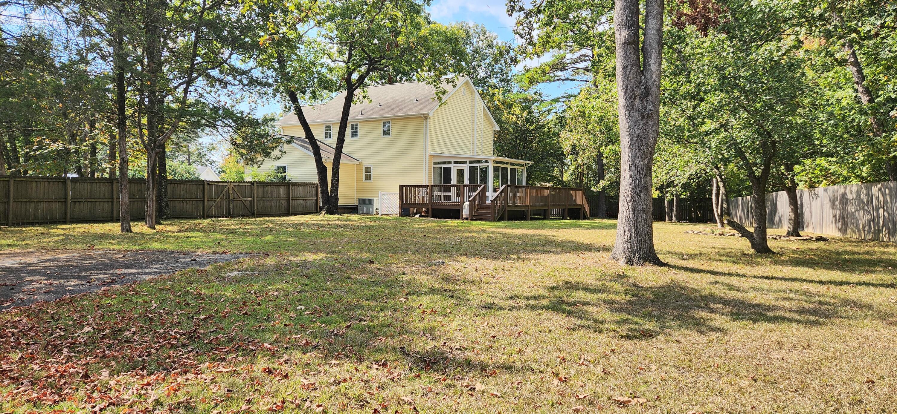 2428 Charleston Square