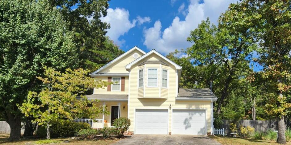 2428 Charleston Square