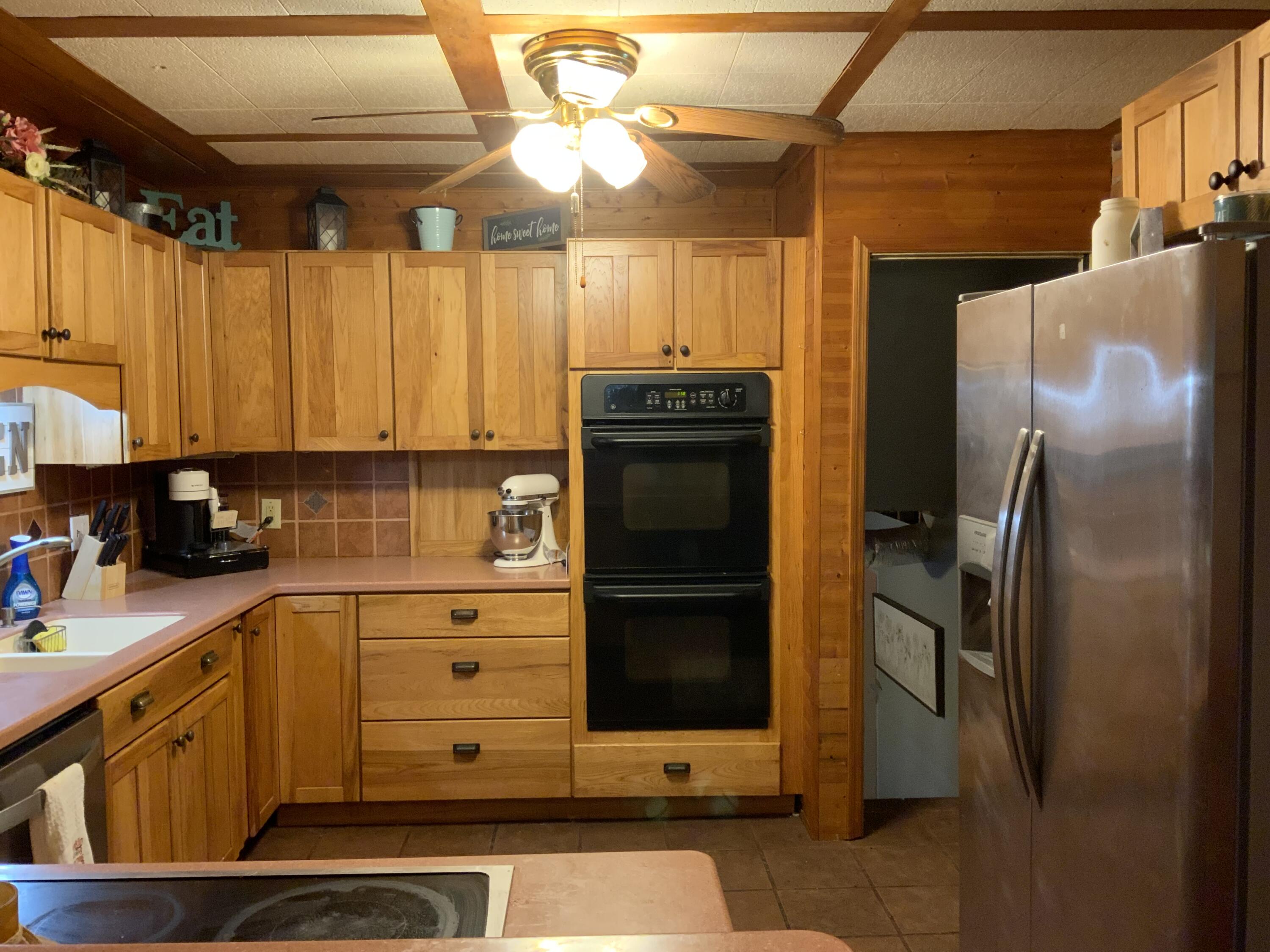 110 S Oakland Drive, LaFayette