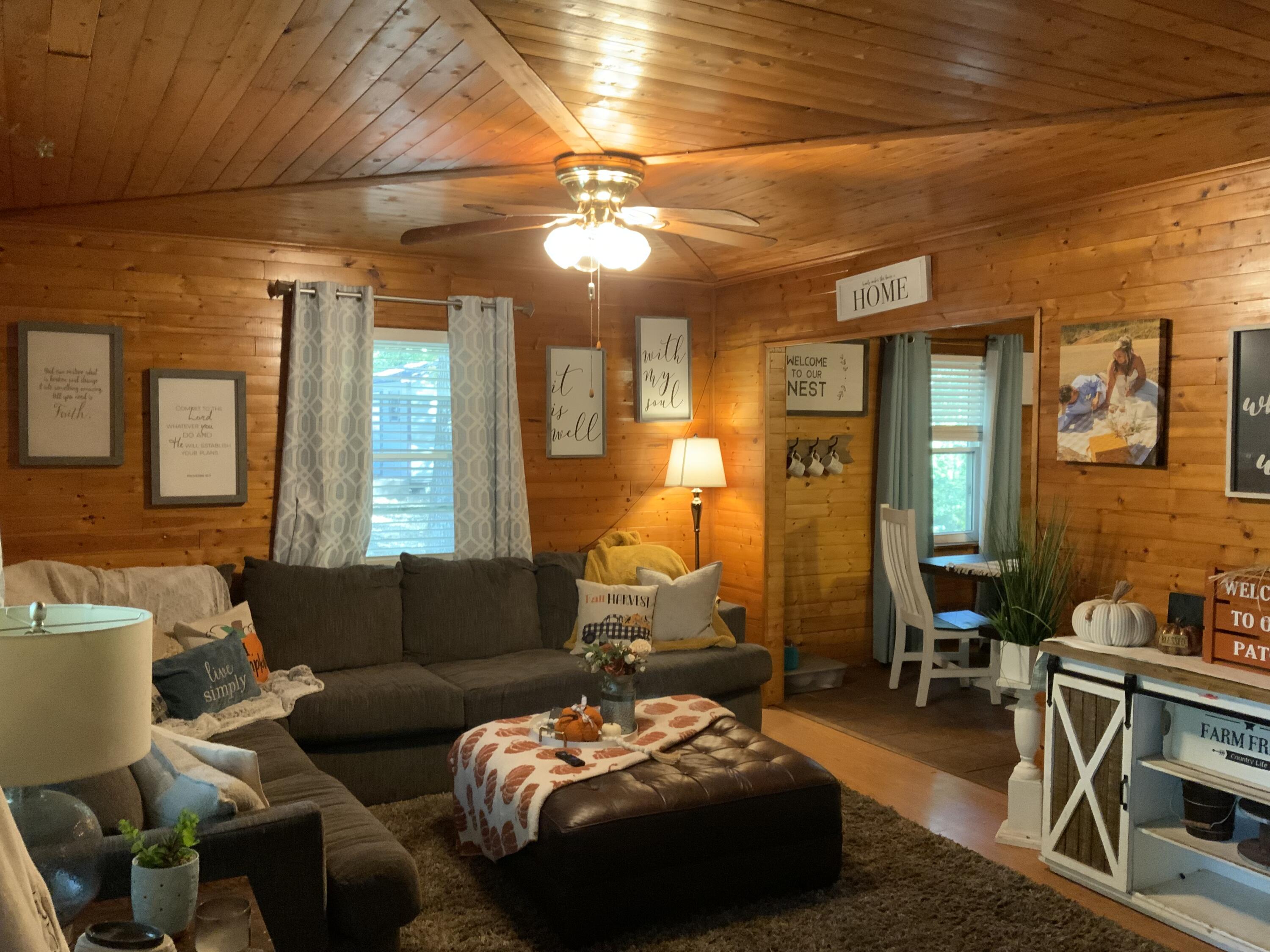 110 S Oakland Drive, LaFayette